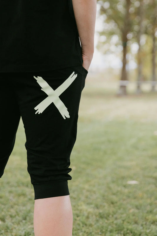 Homelee | 3/4 Apartment Pants - Black with Lime X