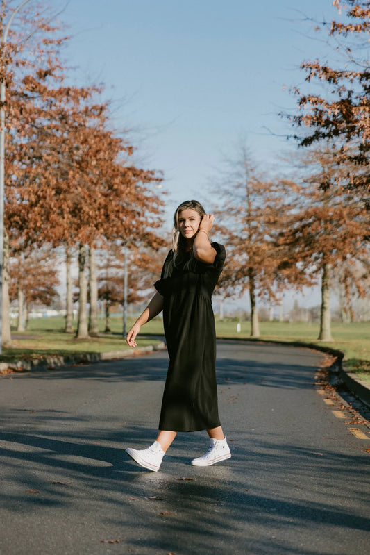 Homelee | Nevaeh Midi Dress - Black