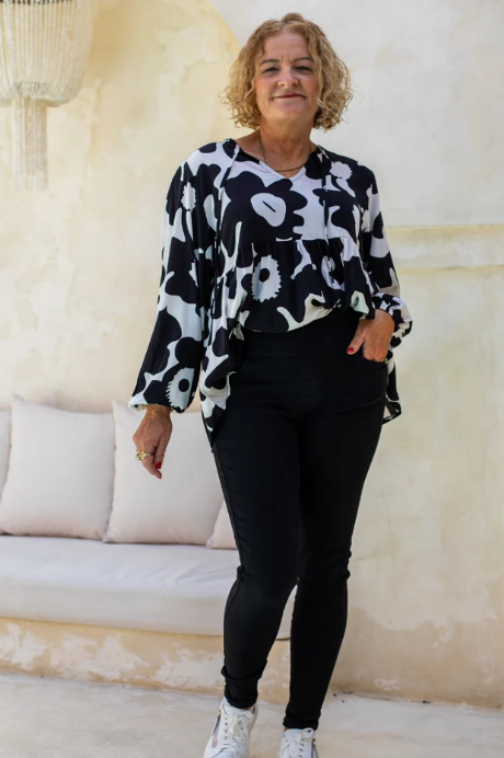 Bee Maddison | Jane Shirt - Black/White Floral