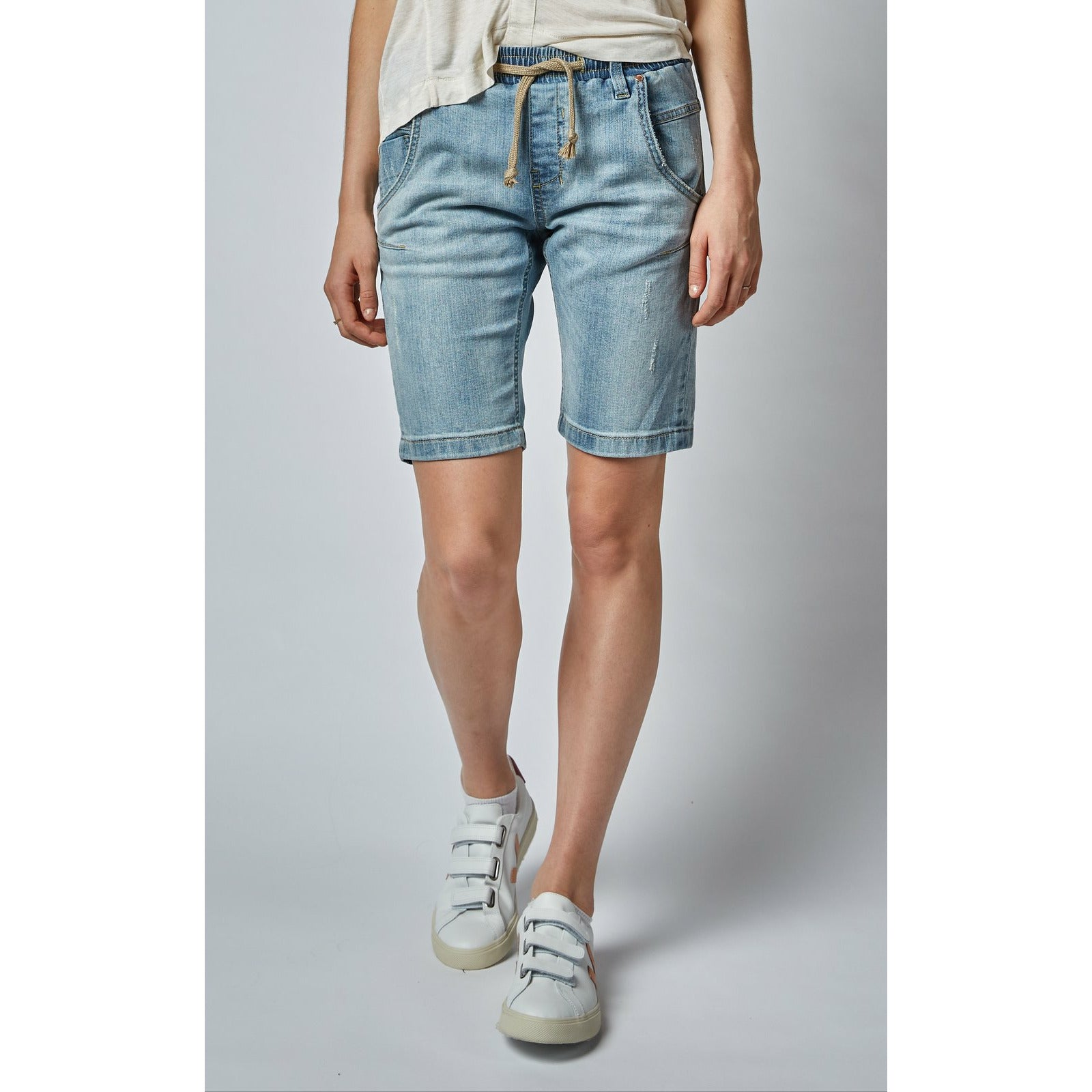 Dricoper - Active Long Shorts Sun Bleached Blue – Style358
